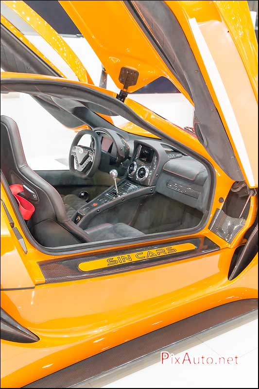 Salon-auto-geneve, Sin Cars R1 Cockpit
