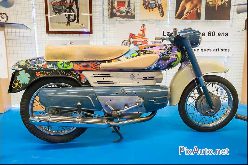 Salon-Moto-Legende, Aermacchi Chimera Peinture Personnalisee