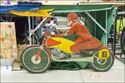 Salon-Moto-Legende 2016, Tableau en Bois Moto