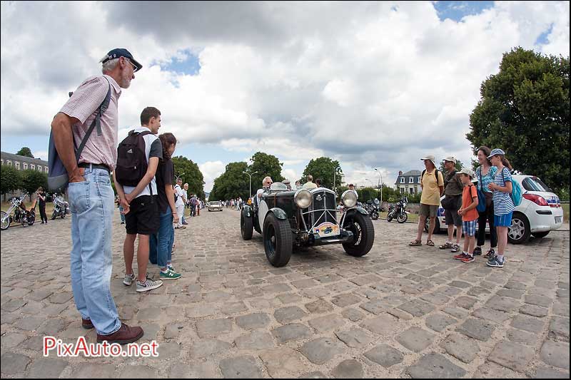 Traversee-de-Paris-Estivale, Wolseley Hornet Special