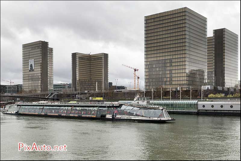 Traversee-de-Paris, croisiere en Bateaux Mouches, bibliotheque francois mitterrand