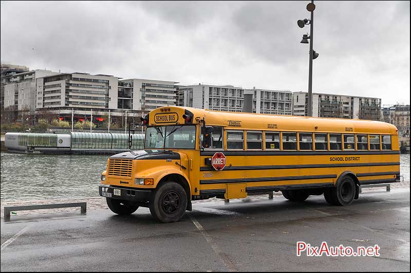 Traversee-de-Paris-hivernal 2016, School Bus Quebecois