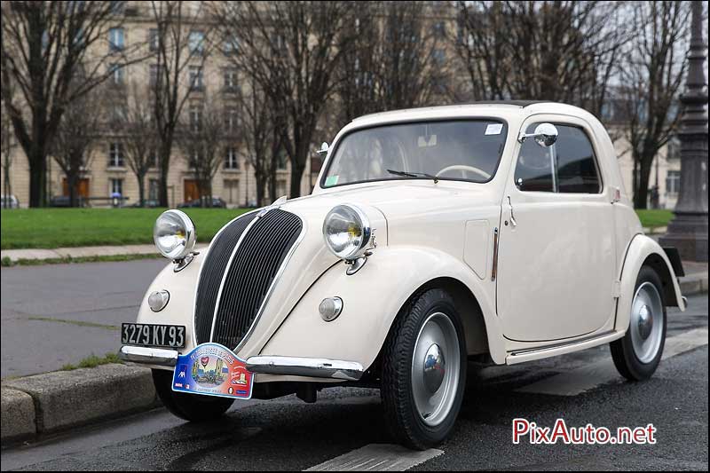 Traversee-de-Paris 2016, Simca 5 de 1937
