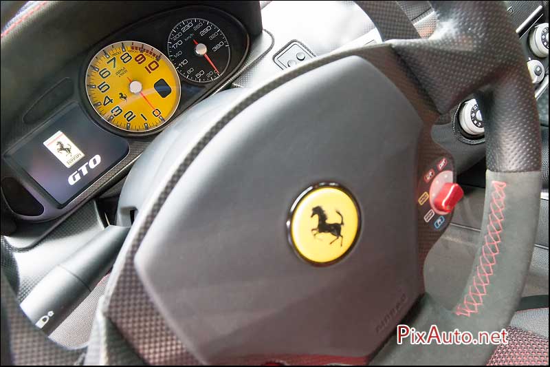 Vente Bonhams Paris, Ferrari 599 GTO Compteurs