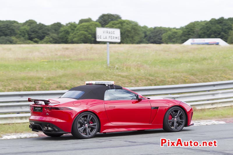 Autodrome-Heritage-Festival, Jaguar F Type Svr