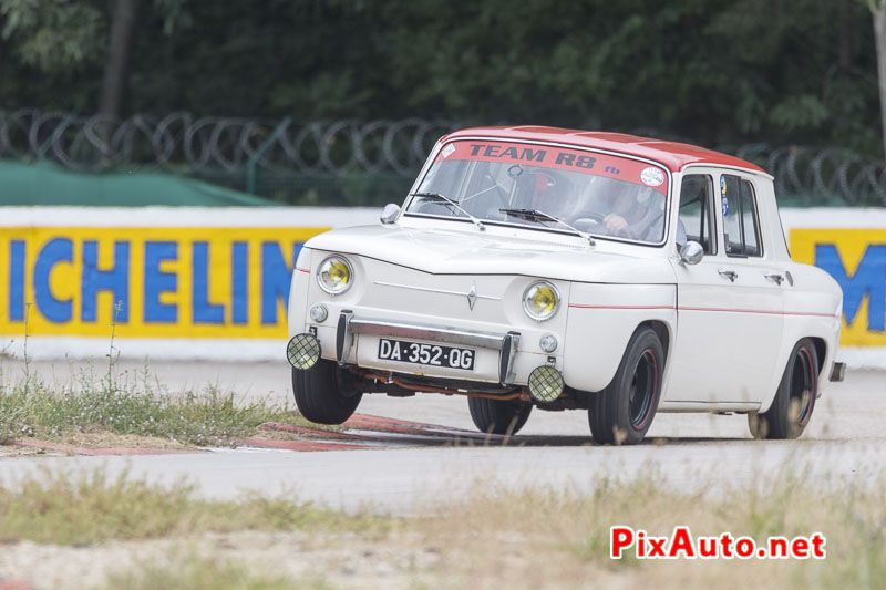 Autodrome-Heritag-Festival, R8 Gordini Sur 3 Roues