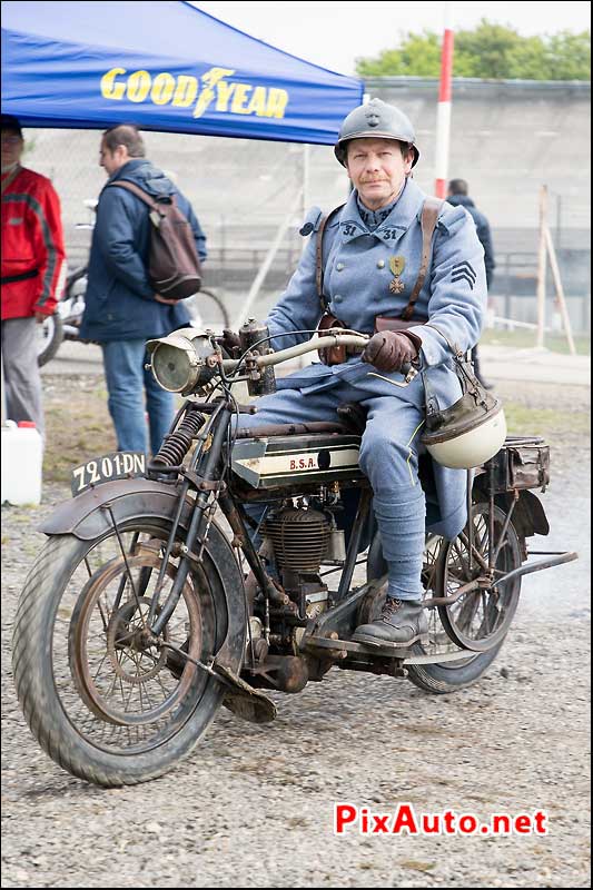 Vintage-Revival-Montlhery, Militaire sur moto BSA