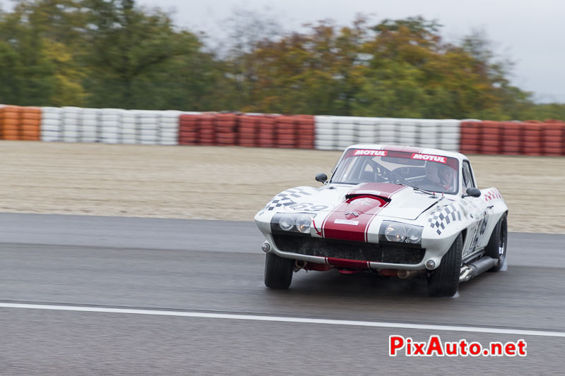 Dijon-MotorsCup, Chevrolet Corvette en tete a queue