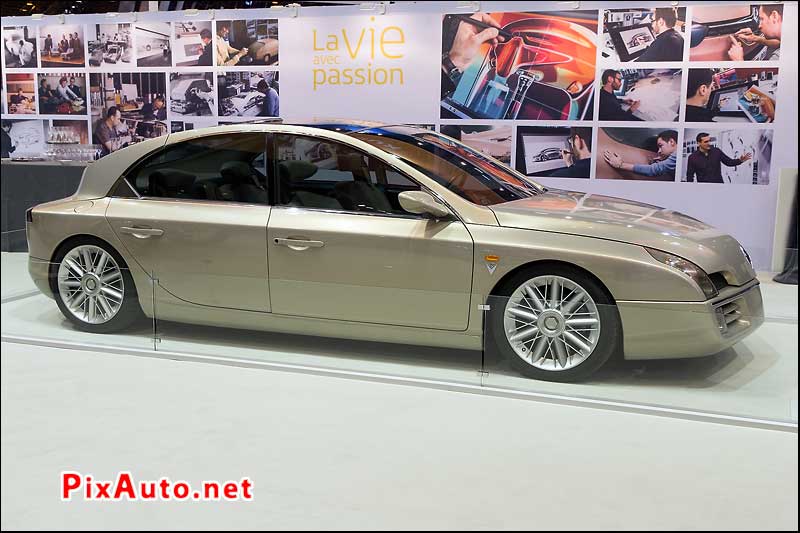 Salon Retromobile, Concept Car Renault Initial 1995