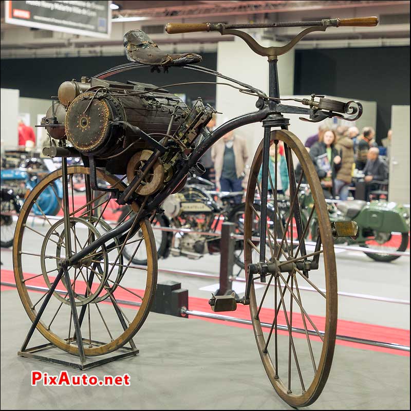 Salon Retromobile, Velociped Michaux Perreaux 1871