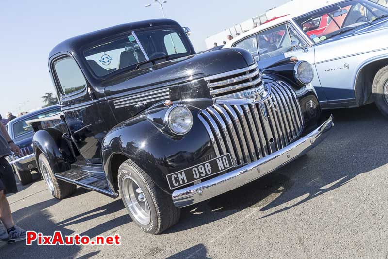 Salon-Automedon, Pick Up Chevrolet Vintage