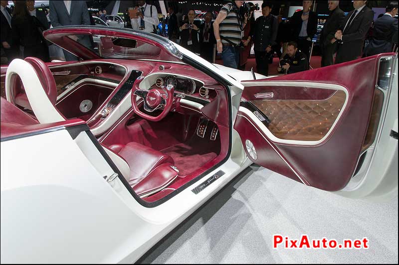 Salon-de-Geneve, Bentley EXP 12 Speed 6e Concept Habitacle