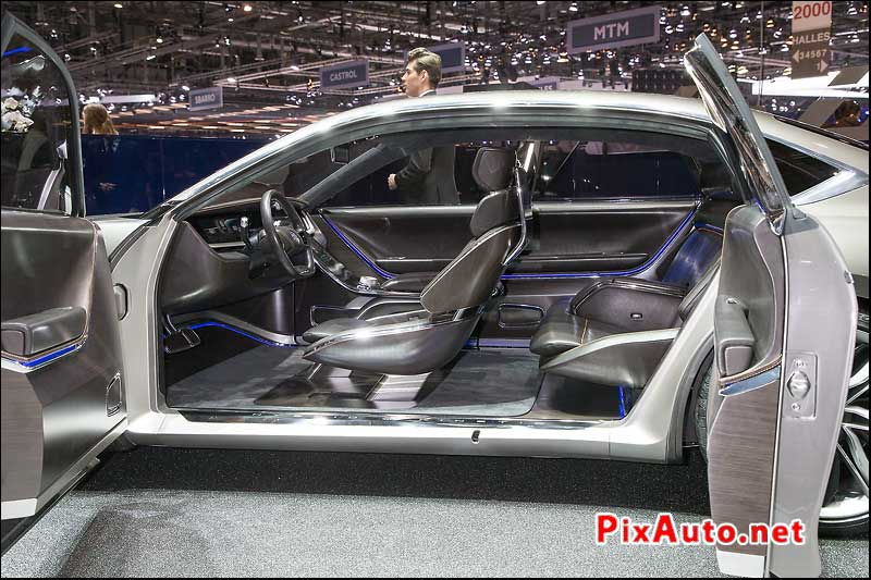 Salon-de-Geneve, Concept Car H600 By Pininfarina Habitacle