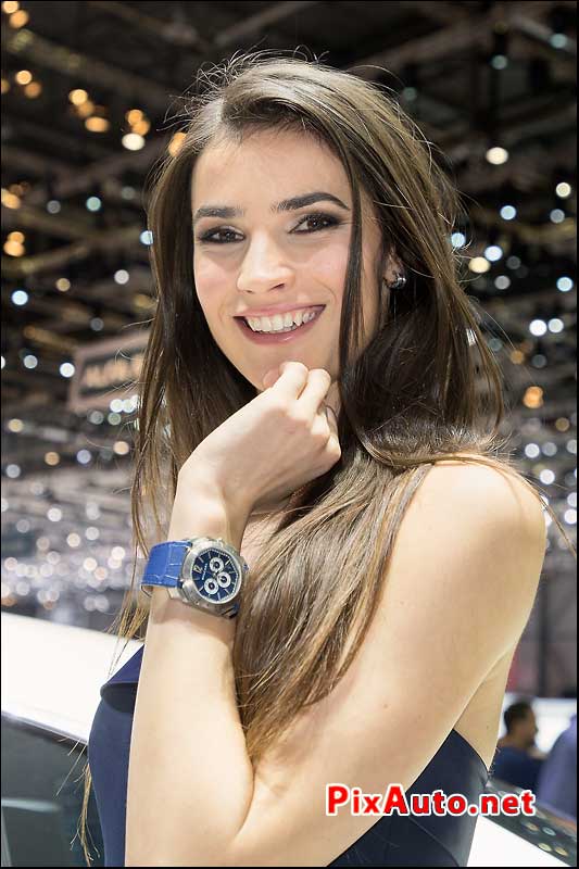 Salon-de-Geneve, Hotesse et Montre Bulgari Maserati