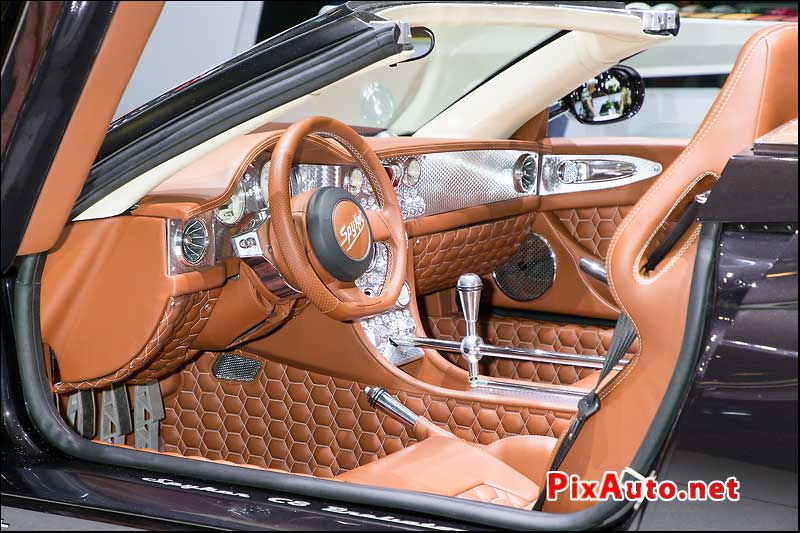 Salon-de-Geneve, Spyker C8 Preliator Spyder Habitacle