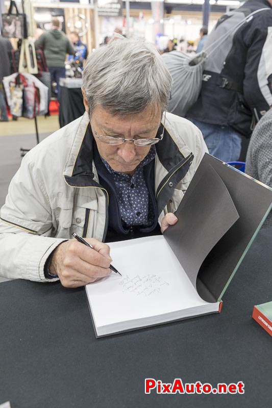 20e Salon-Moto-Legende, Jacques Bussillet dedicace son Livre Sur Barry Sheene