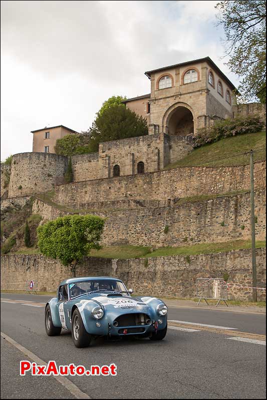 Tour-Auto-Optic-2000, Ac Cobra #206 devant Abbaye de Saint-Amand