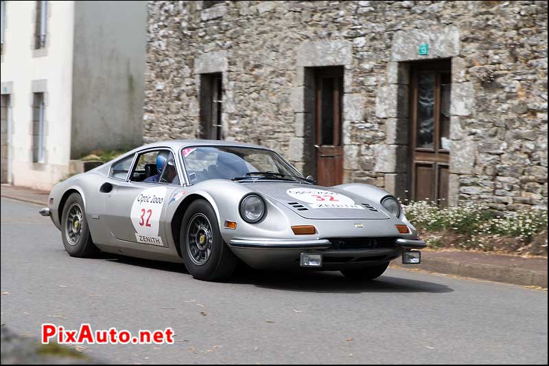 Tour-Auto-Optic-2000, Ferrari Dino #32 sur Les Roches Du Diable