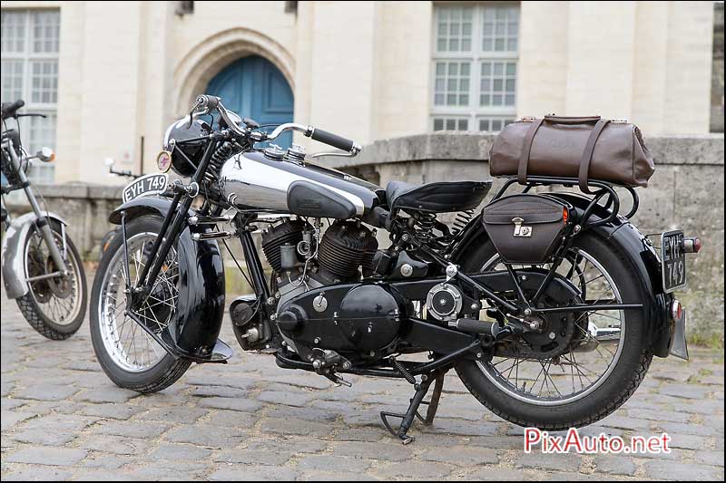 Traversee-de-Paris Hivernale, Brough Superior SS80 EYH749