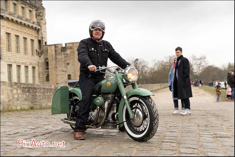 Traversee-de-Paris Hivernale, Moto Sunbeam A Vincennes