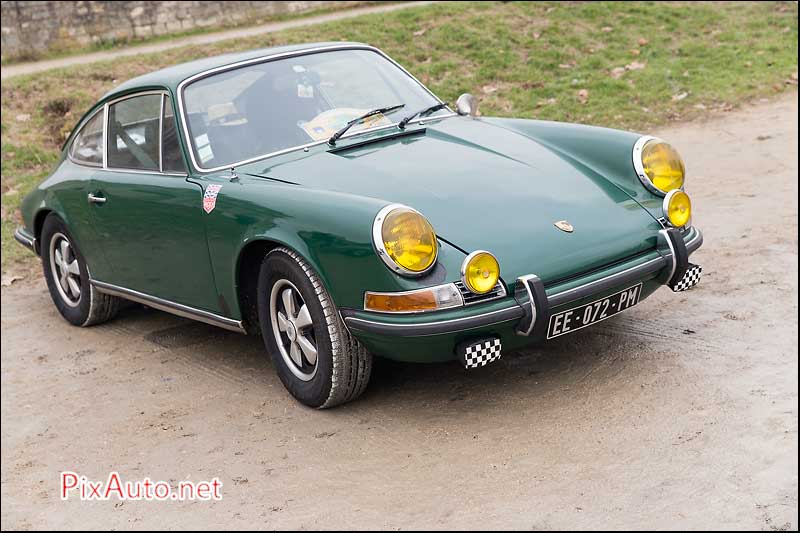 Traversee-de-Paris Hivernale, Porsche 911 T 1971