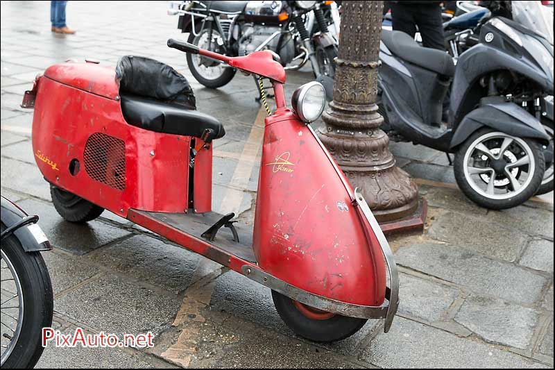 Traversee-de-Paris Hivernale, Salsbury Scooter