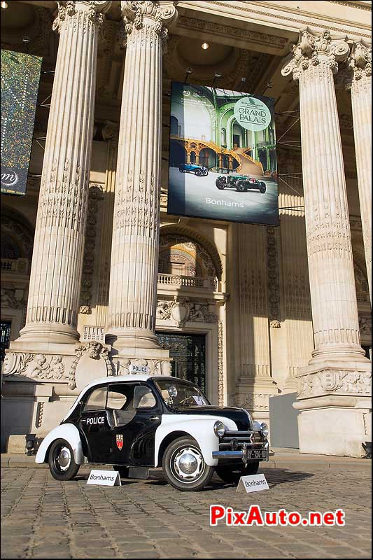 Bonhams au Grand Palais, Renault 4cv Pie