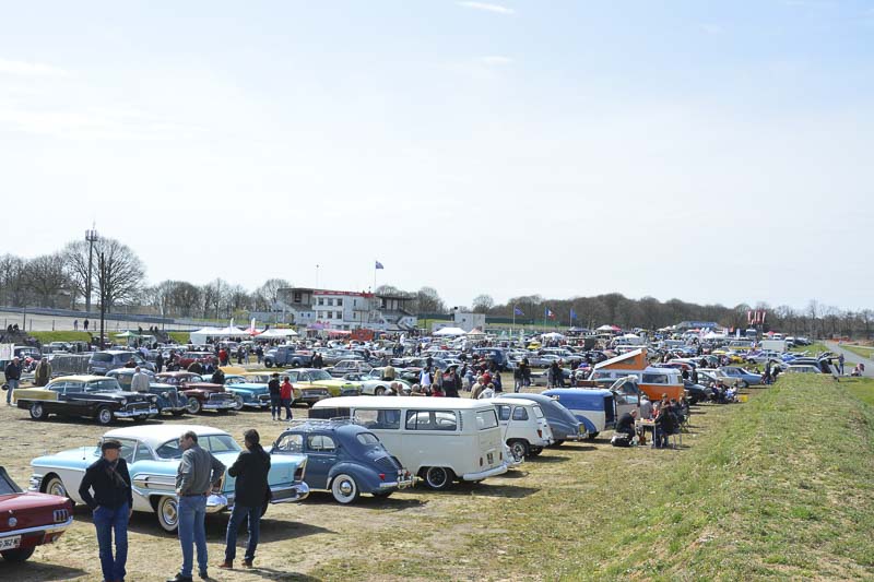 Autodrome Vintage Market 2018, exposition voitures de collections