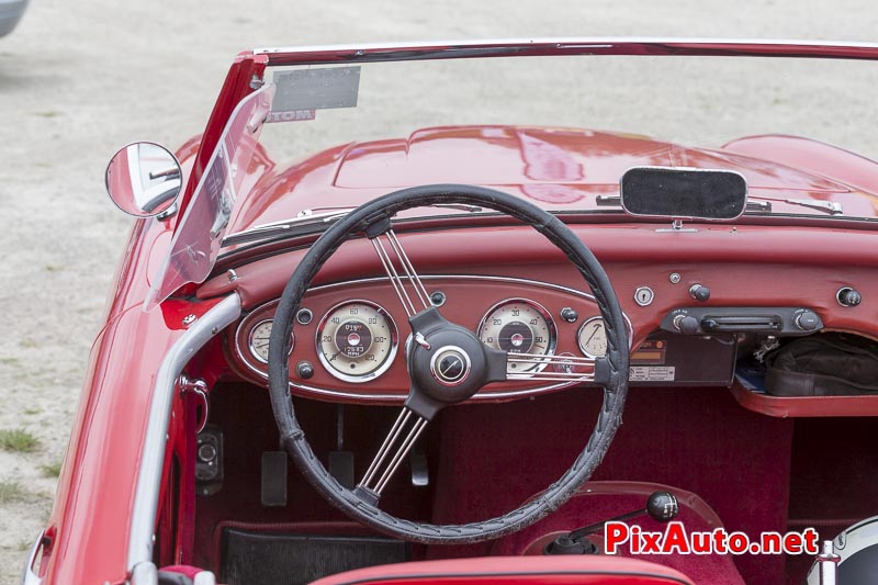 Les Collectionneurs Ont Du Coeur, Austin-healey 3000z tableau de bord