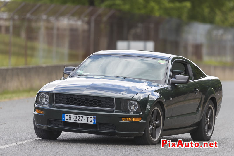 Les Collectionneurs Ont Du Coeur, Ford Mustang