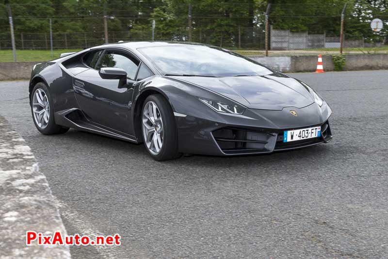 Les Collectionneurs Ont Du Coeur, Lamborghini Huracan