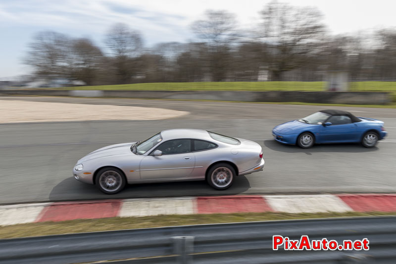 God-Save-The-Car, Jaguar Xk8 et Lotus Elan M100