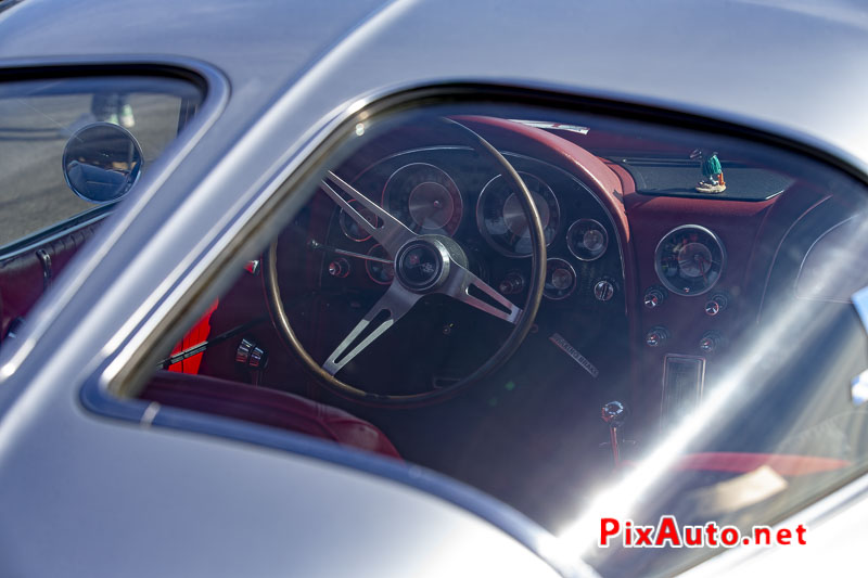 1er US Motor Show, Lunettes arrières dite Split Windows