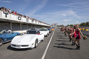 1er US Motor Show, les Dental Chir'Leaders en Pit-Lane