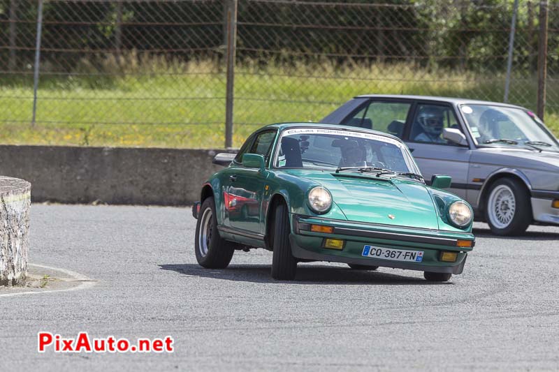 Wagen Fest, Porsche 911 dans le virage des deux-ponts