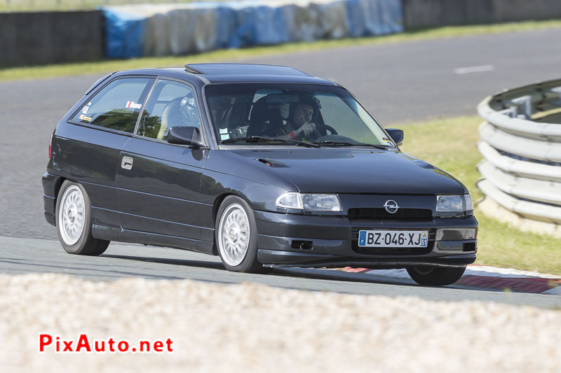 Youngtimers Festival, Opel Astra GSi-16v