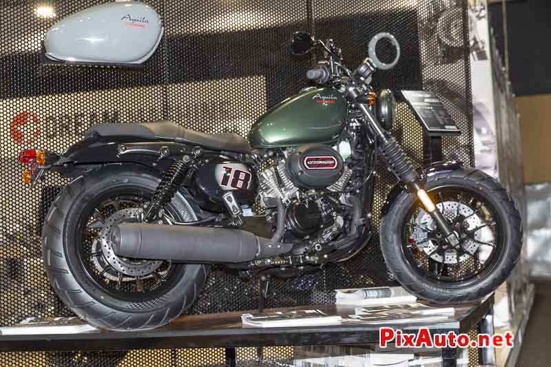Paris Motor Show, Bobber 125 Hyosung Motorcycle