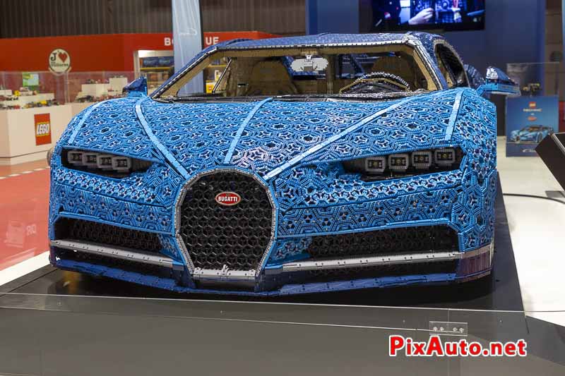 Mondial de L'Auto, Bugatti Chiron en Lego