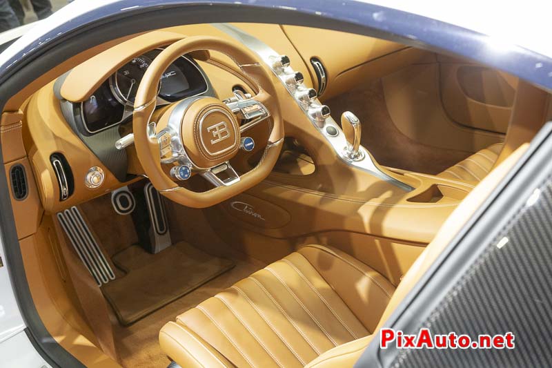Mondial de L'Auto, Bugatti Chiron Sky View Habitacle