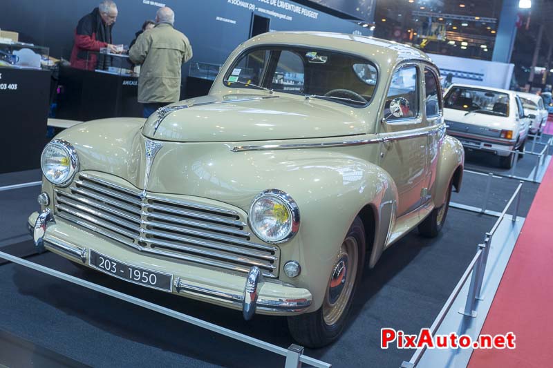 Salon-Retromobile, Berline Peugeot 203