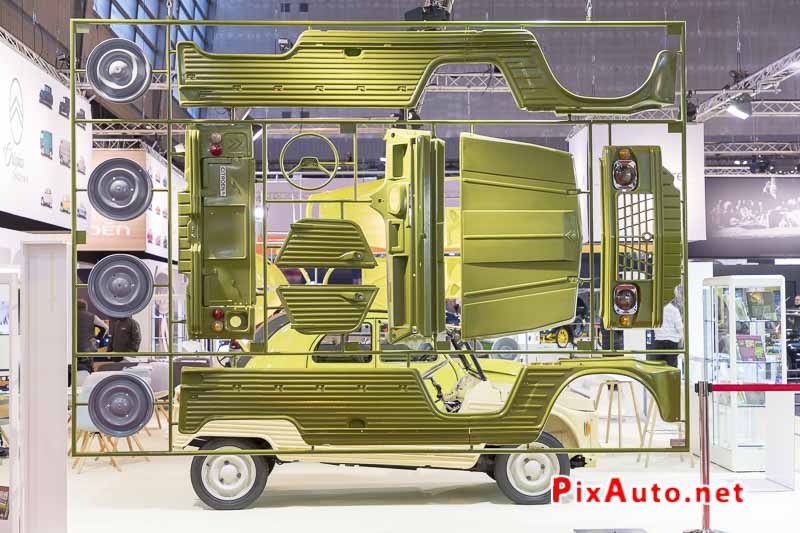 Salon-Retromobile, maquette Citroen Mehari ech 1