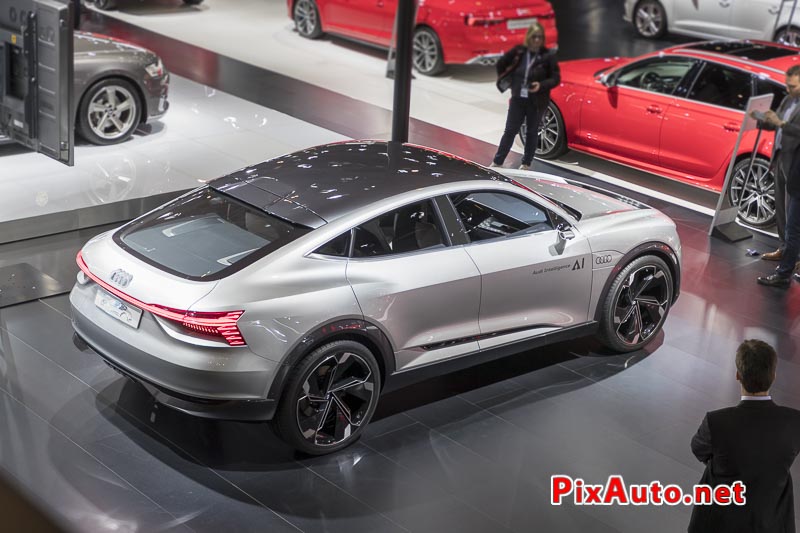 96e Brussels-Motor-Show, Audi Concept E-tron