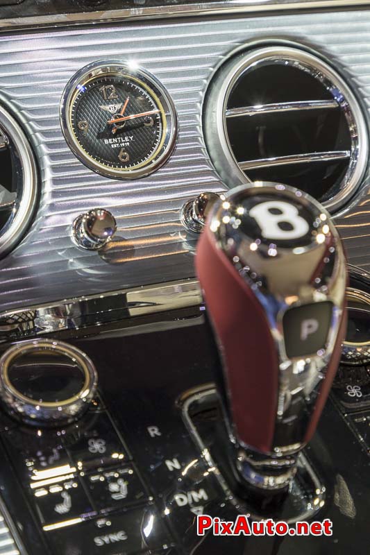 96e Brussels-Motor-Show, Bentley Continental Gt Horloge