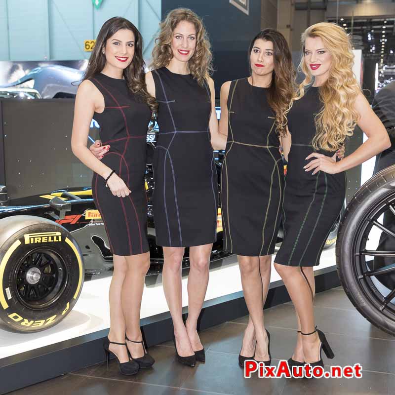 Salon-de-Geneve, Hotesses Stand Pirelli