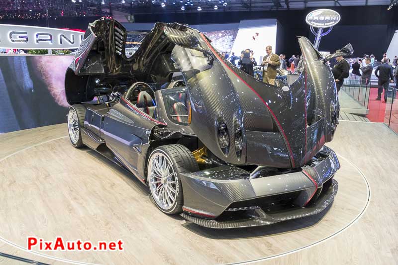 Salon-de-Geneve, Pagani Huayra Roadster