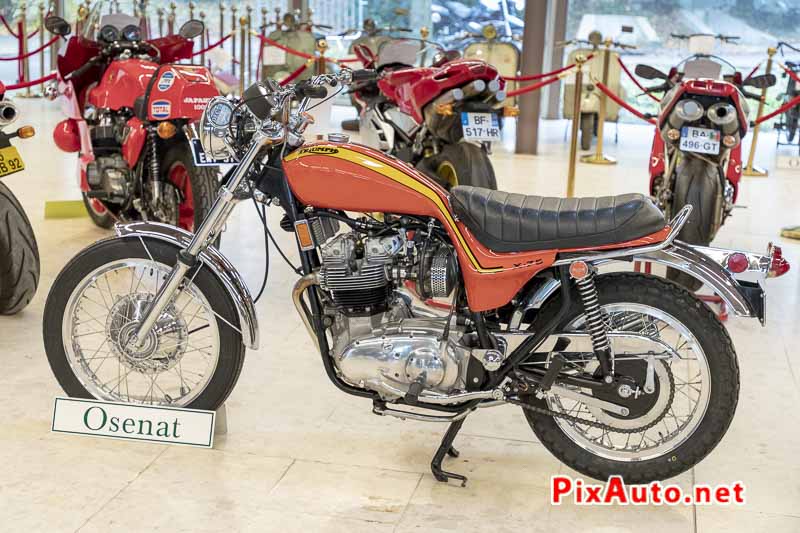 Salon Moto Legende, Triumph X75 Hurricane 1973