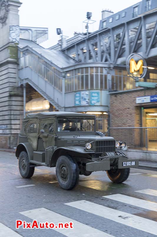 Traversee-de-Paris Hivernale, Dodge WC Militaire