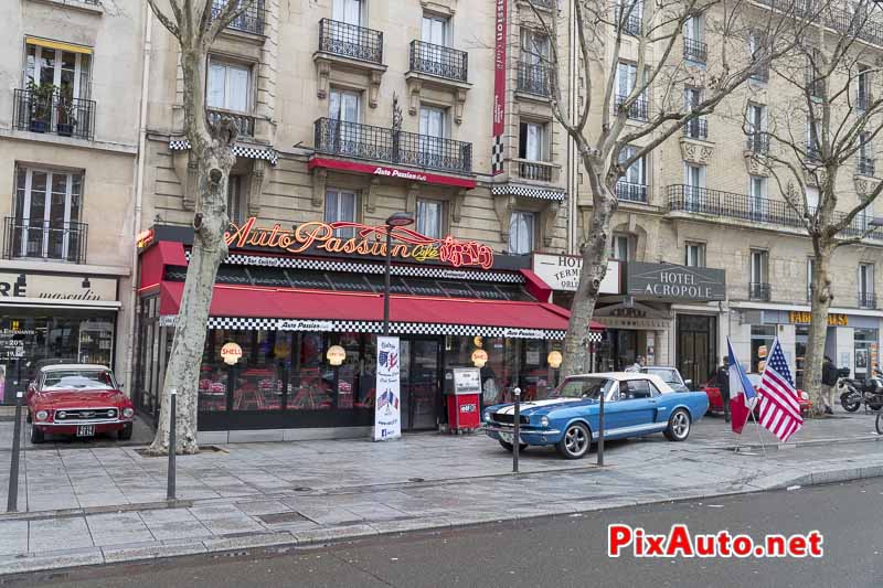 Traversee-de-Paris Hivernale, Pause Au Cafe Auto Passion