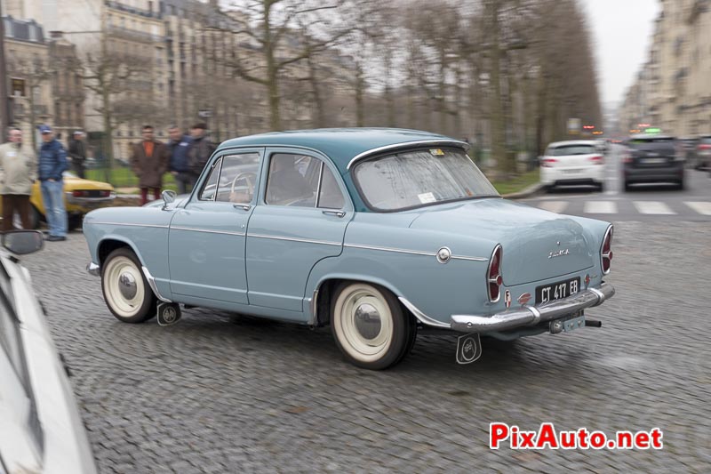 Traversee-de-Paris Hivernale, Simca Aronde