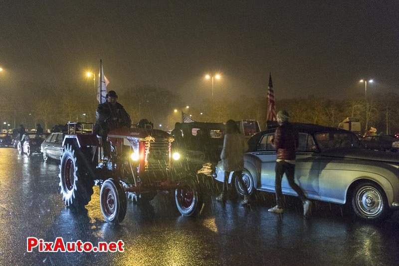 Traversee-de-Paris Hivernale, Tracteur a Vincennes